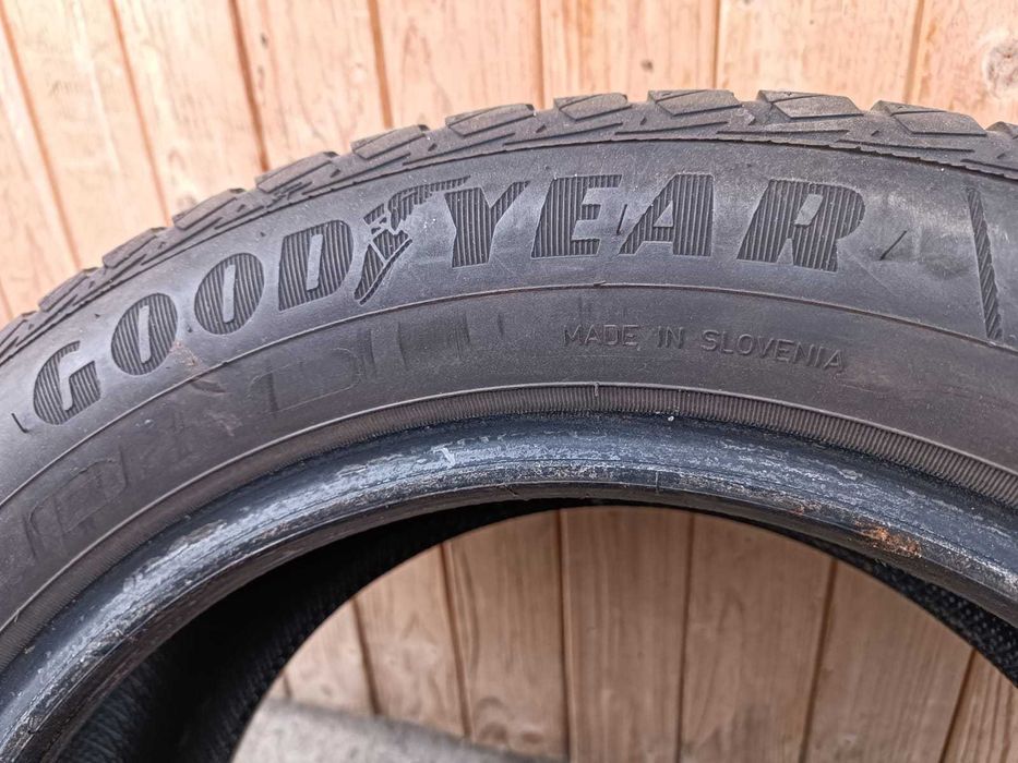 Задні шини для Smart Fortwo 185/60 R15 2019 р.