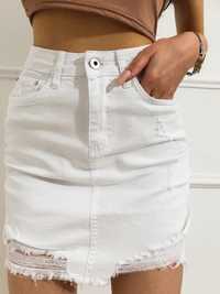 Biała jeansowa spódniczka rozmiar XL