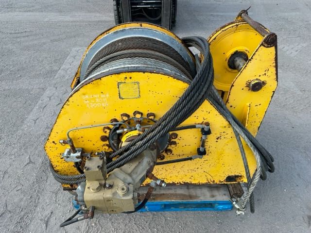 BAUER wciągarka hydrauliczna duża