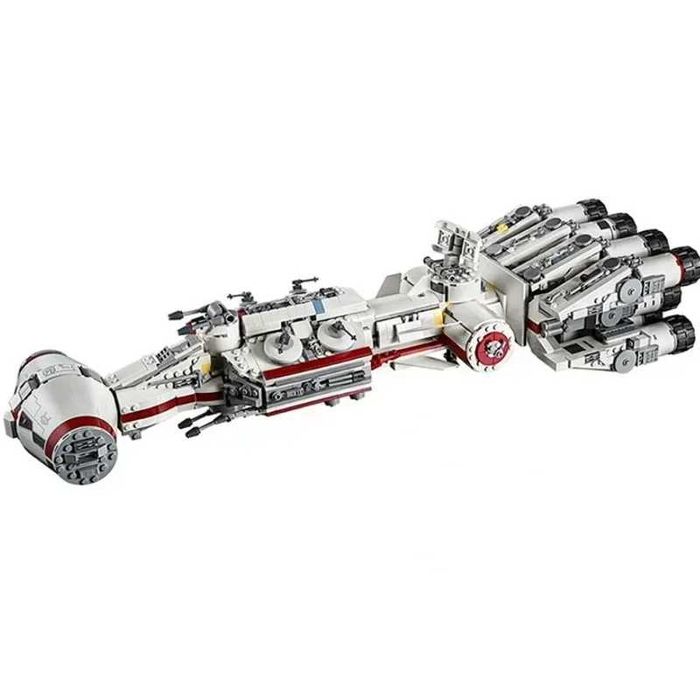 Klocki Star Wars Korweta Republiki "Tantive IV" Duży model 1756 el.