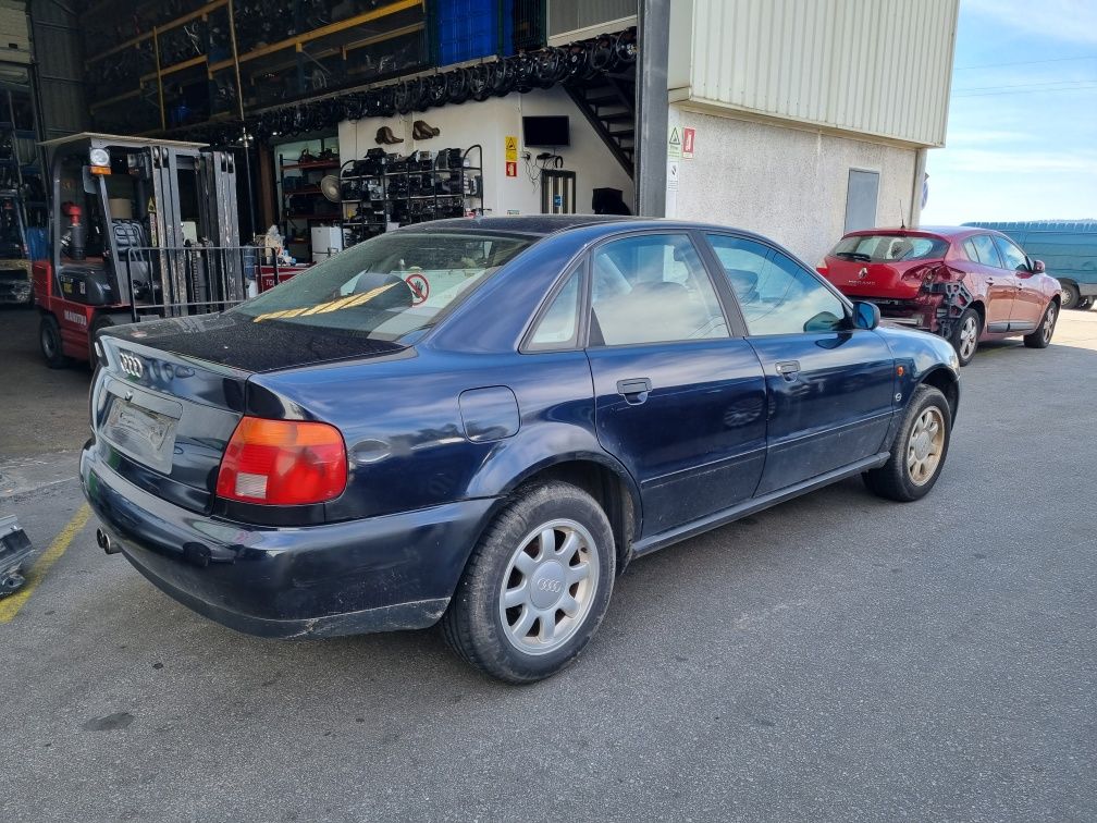 Audi A4 B5 1.8 Turbo de 1996 para peças