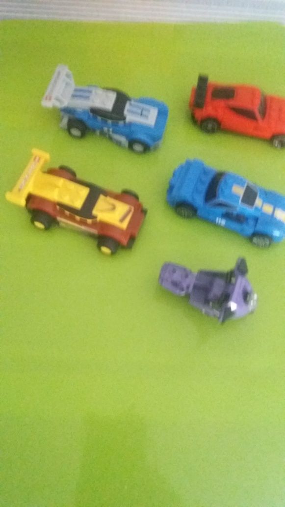 Lego carros + peças soltas