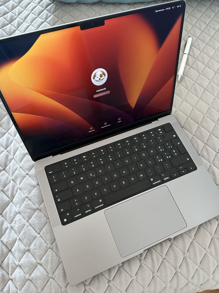 Macbook pro 14 2023 m2pro 16/512  Space gray 1350$