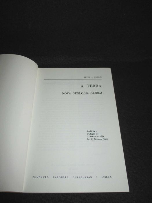 Livro A Terra Nova Geologia Global Peter J. Wyllie Gulbenkian