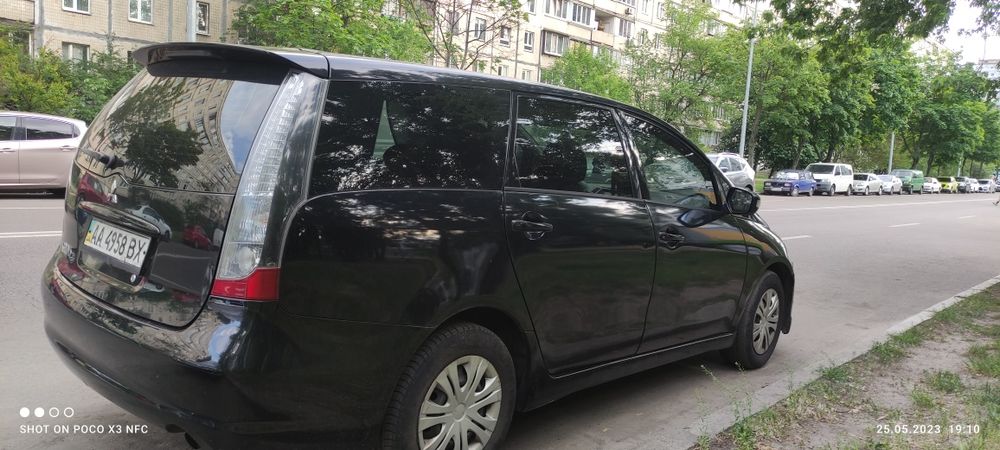 Митсубиси Грандис