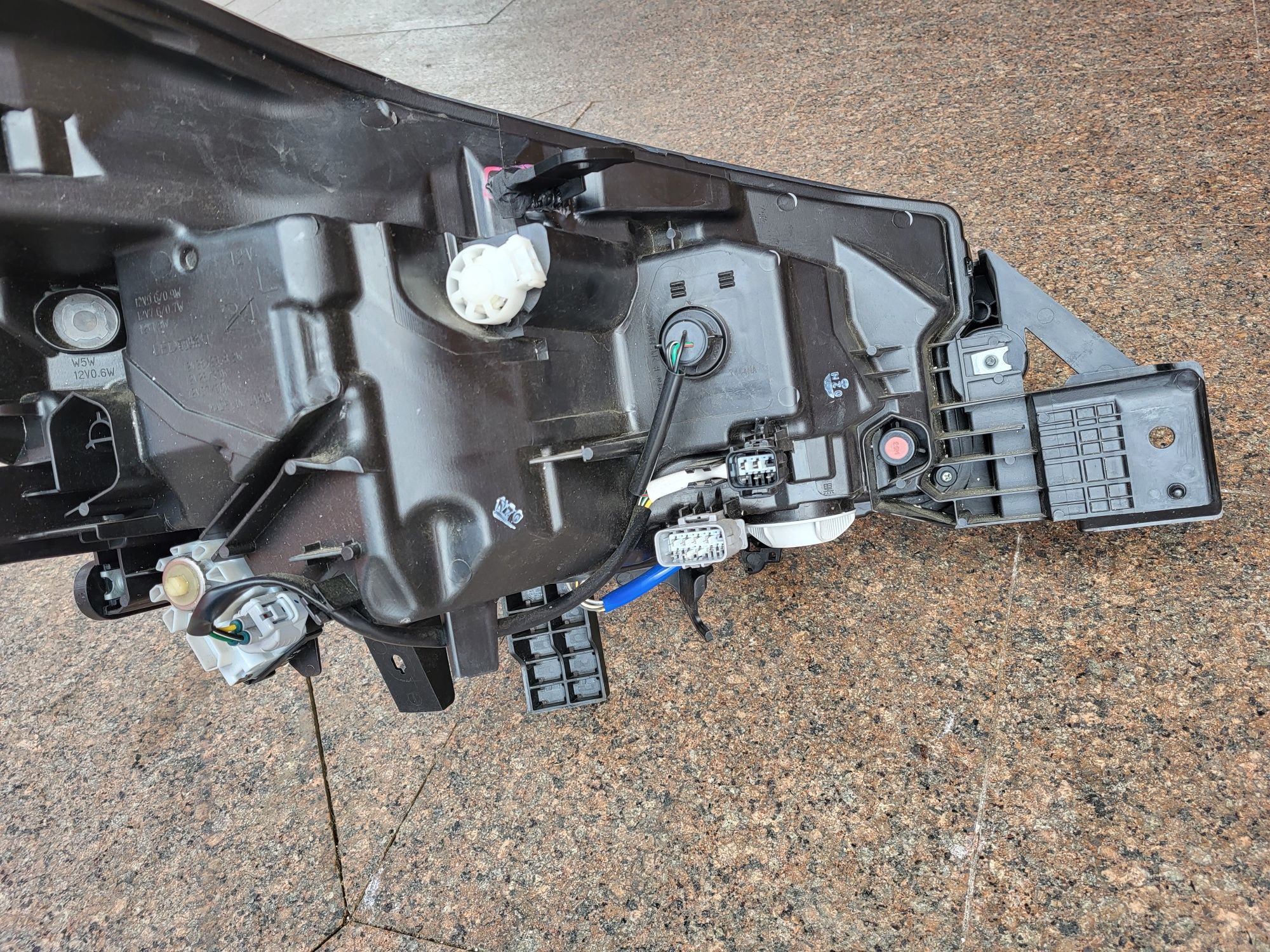 Фара ліва адаптивна з AFS Subaru Forester SK S14 2021-2022