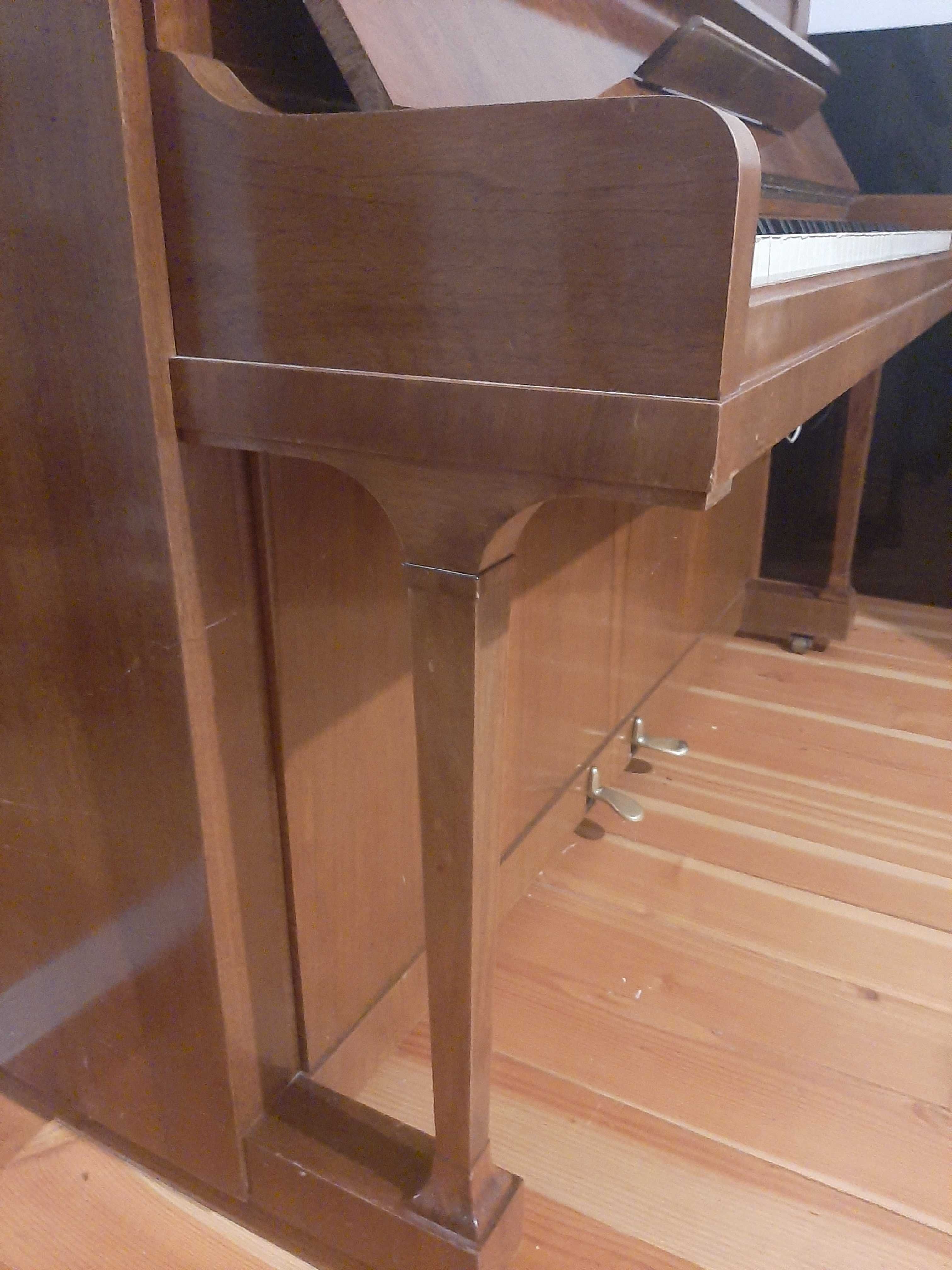 Sprzedam pianino niemieckiej marki Feurich lepsze niż Yamaha