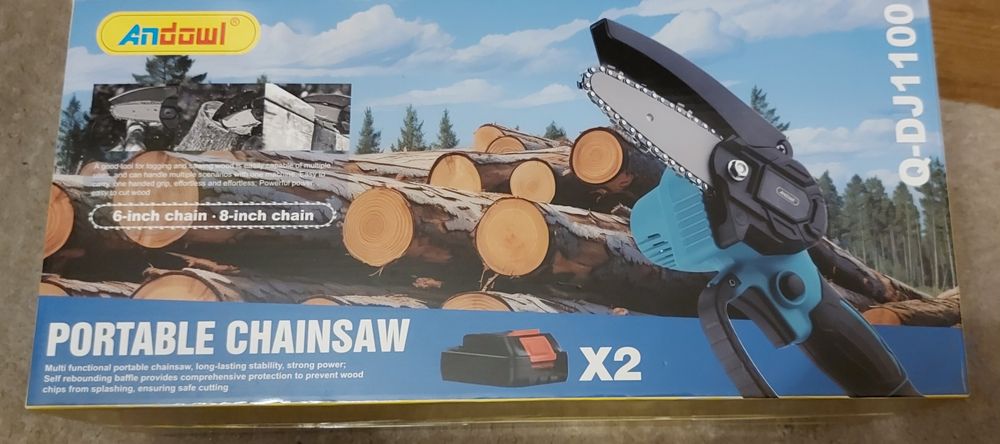 NOVO - Motoserra elétrica sem fio com duas baterias