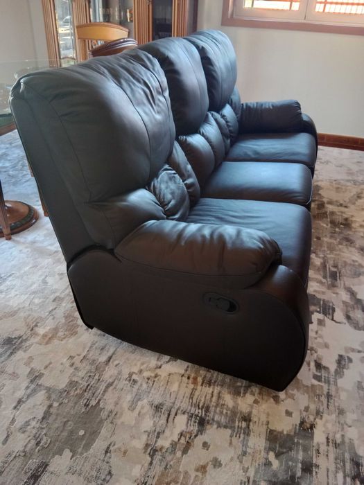 Sofá relax couro castanho escuro 3 lugares