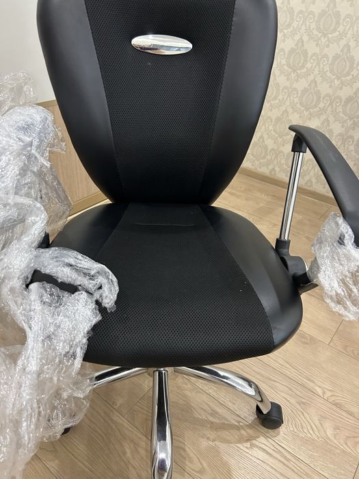 Продам офисное кресло