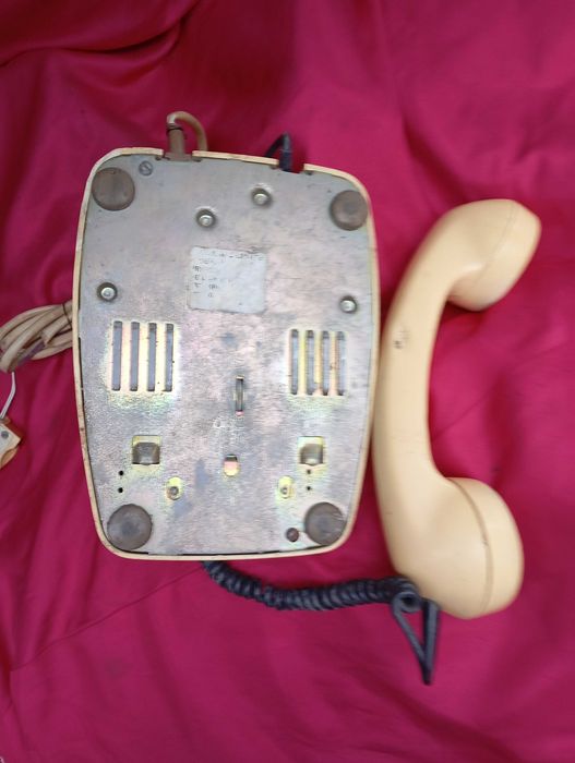 Телефон стационарный