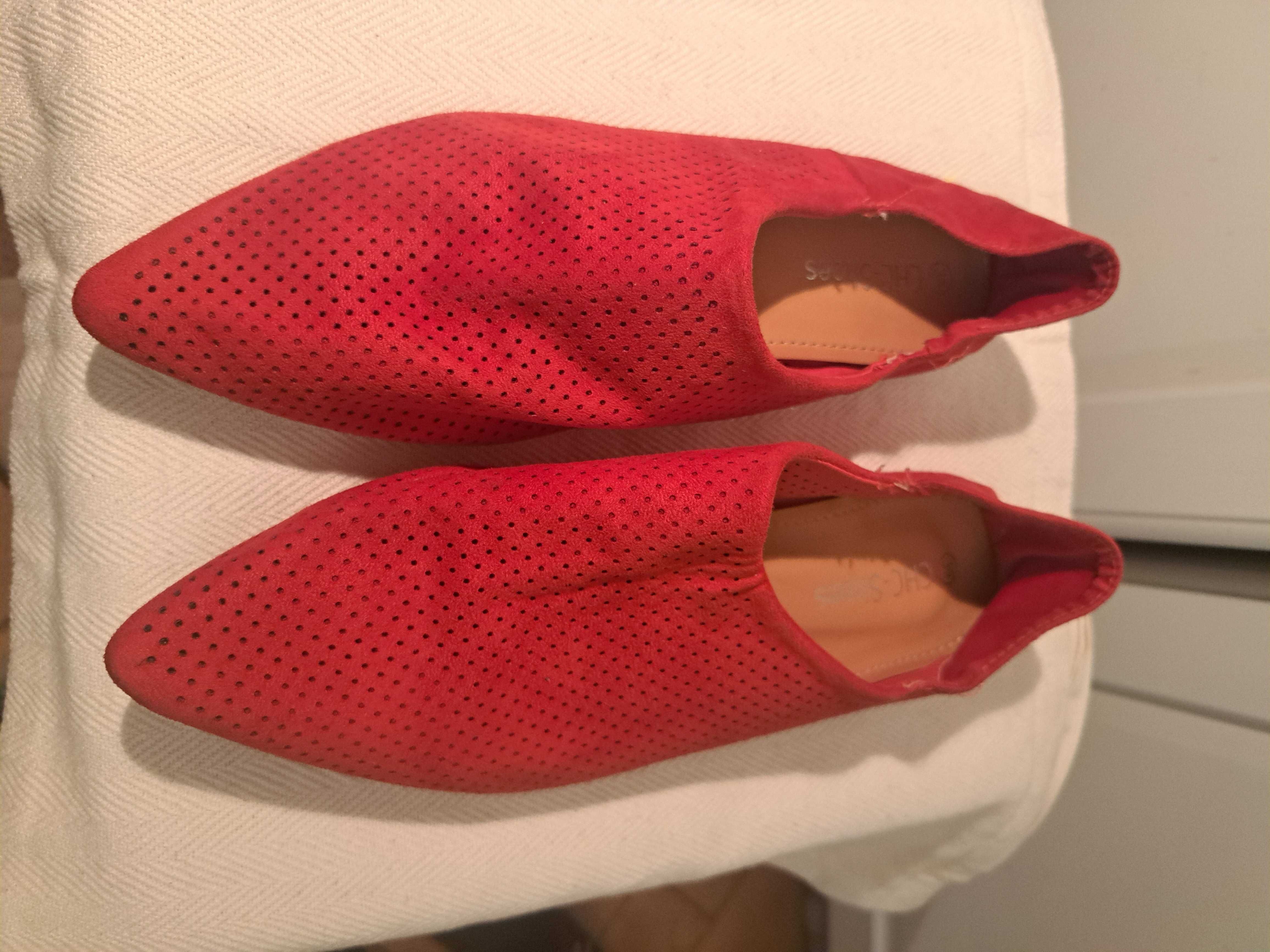 Buty cizemki czerwone r 38,5