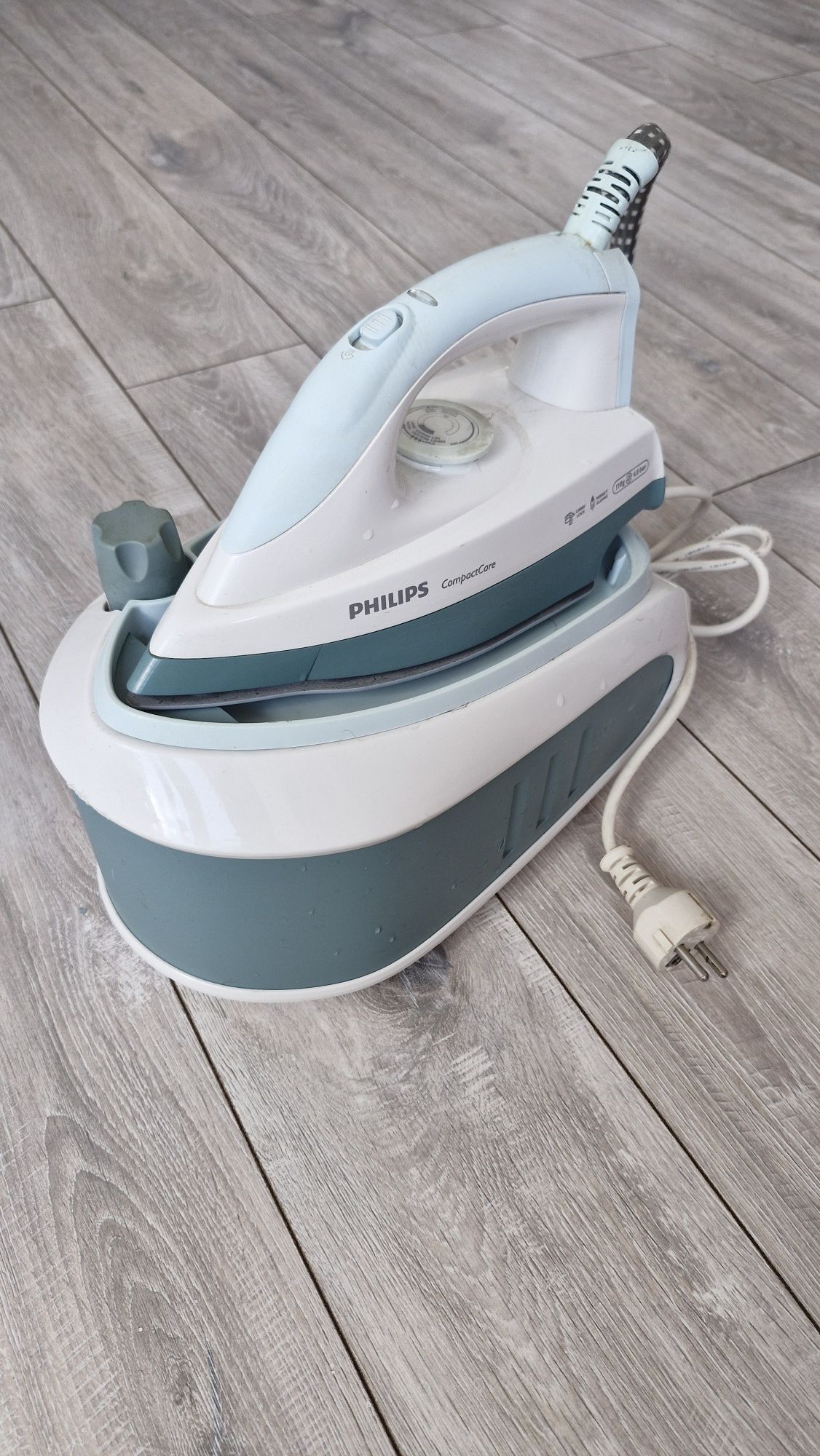 Праска парогенератор philips  GC6530