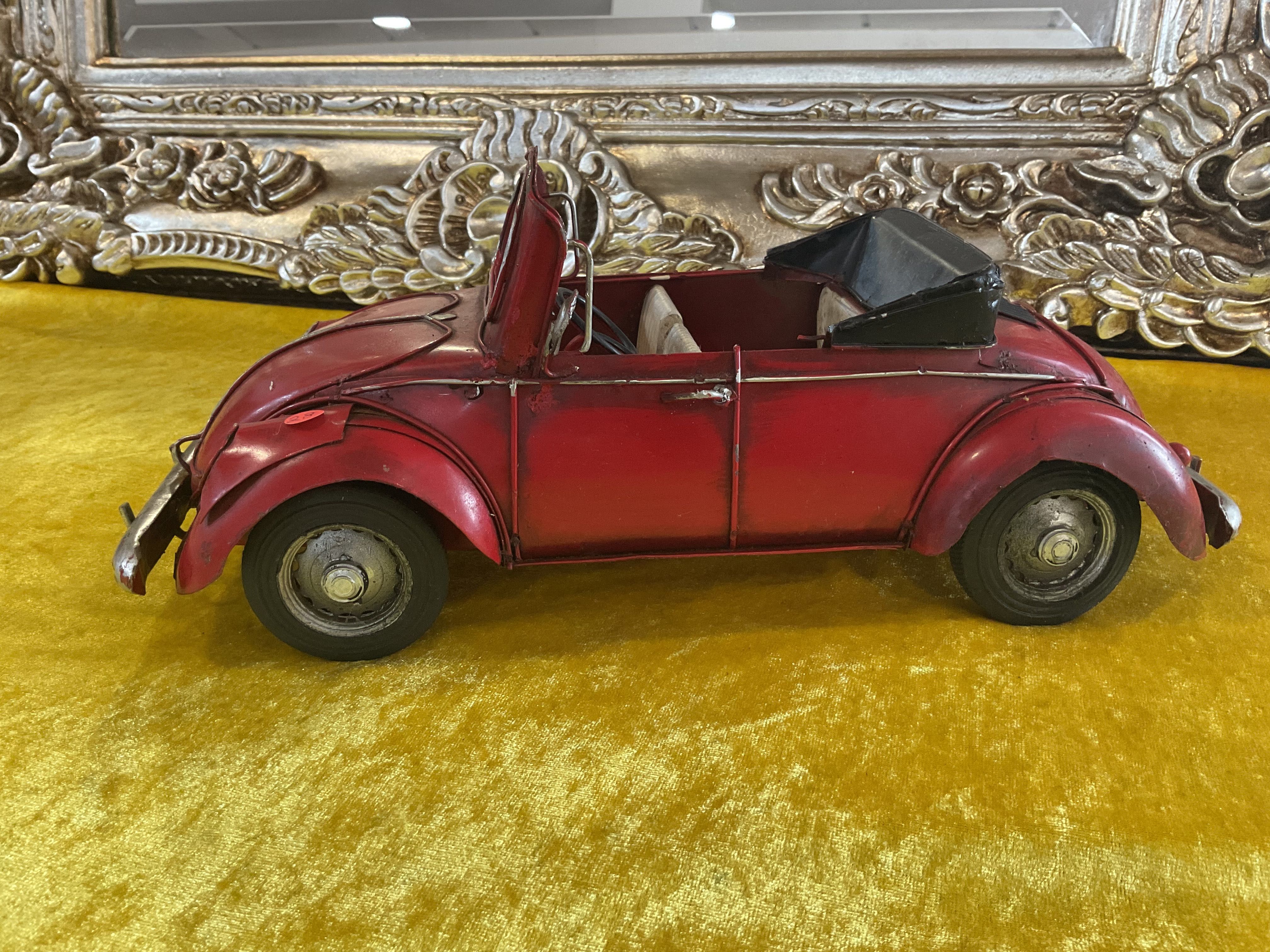 Carocha metal decor vermelho