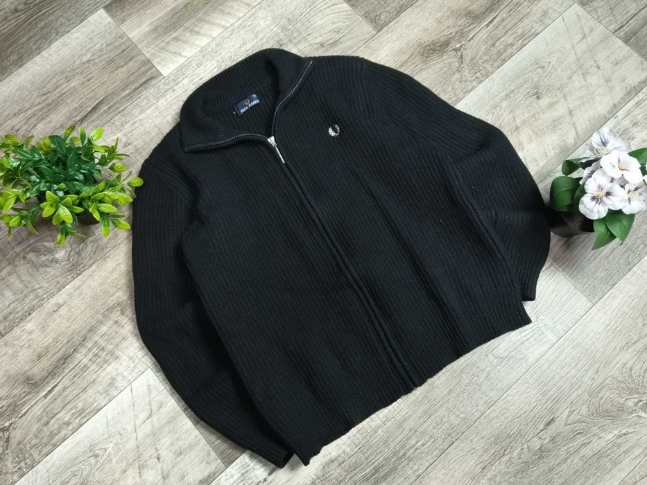 FRED PERRY вовняний светр чоловічий чорний оригінал М