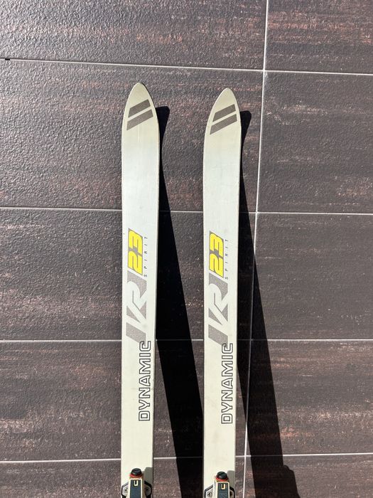 Skis Dynamic VR23