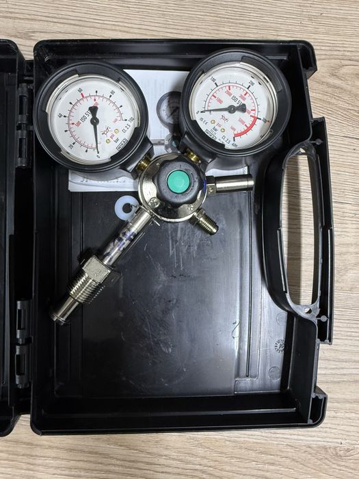 Редуктор тиску ED Company 0–60 bar, Італія