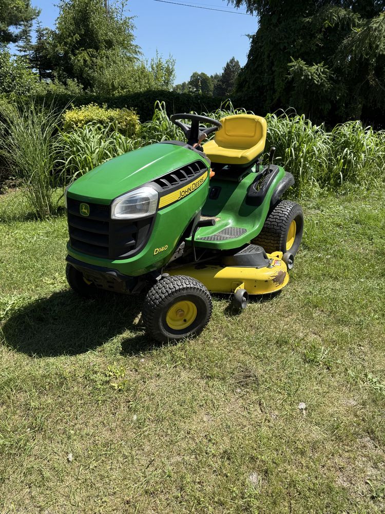 Traktorek kosiarka John Deere D140 ciągniczek