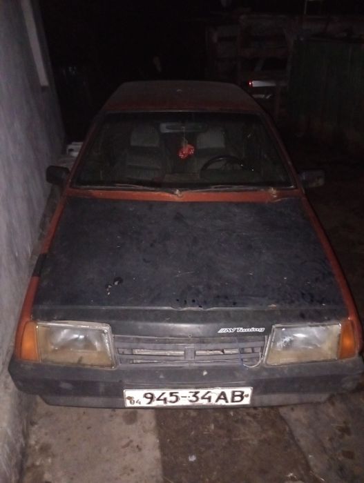 Продаю машину на запчасти но вона на ходу газ бензин