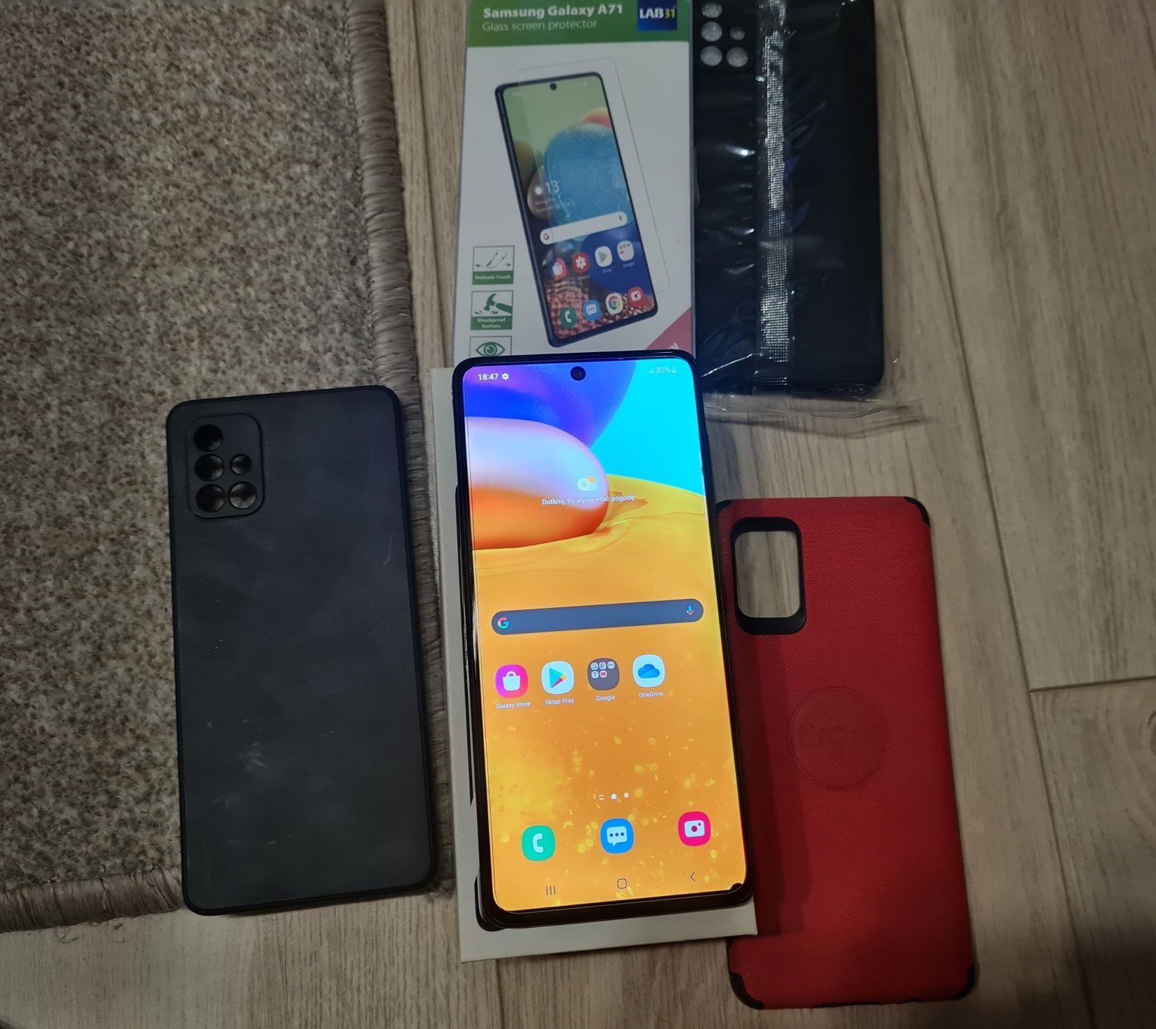 Sprzedam Samsunga Galaxy a71 dual SIM ładny LTE NFC 6,7 cala 6gb 128g