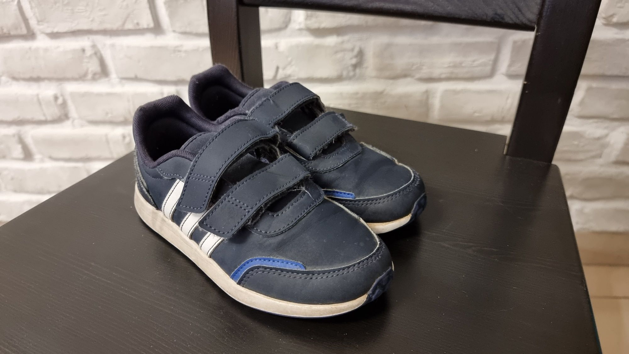Buty firmy Adidas, rozmiar 31