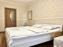 ApartPoltava 100кв м затишку в серці міста, центр, СВІТЛО ЗАВЖДИ