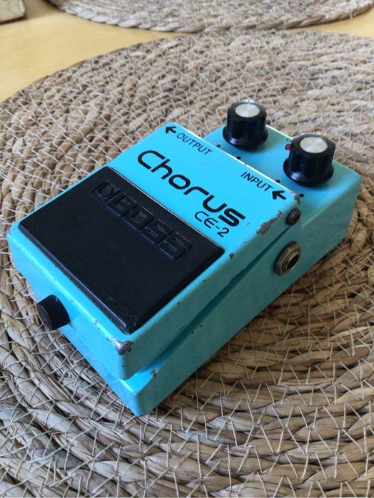 BOSS CE-2 - Analog Chorus , Black Label MiJ 80’s
