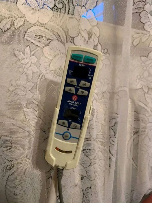 Масажне ліжко NM-4000 Nuga Best