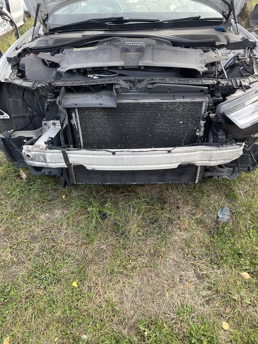 Ауді а6 с7 4G телевізор радіатори в зборі в наявності