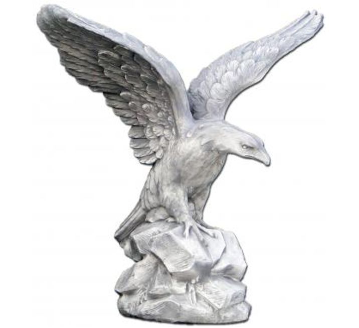 figura ogrodowa orzeł