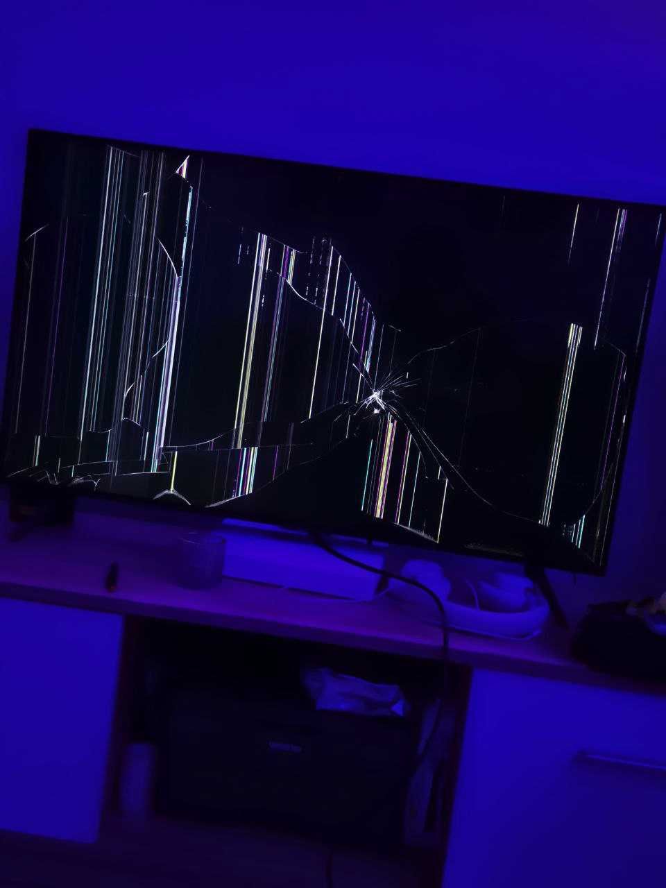 Telewizor Samsung uszkodzony