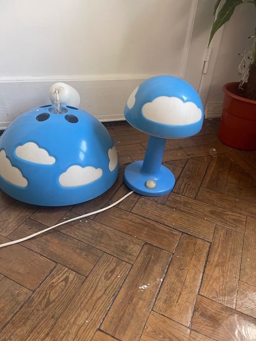 Candeeiro e luminária lindos, azul céu