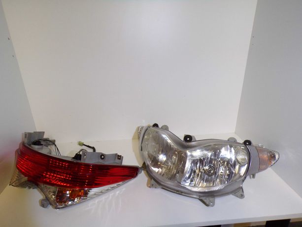 Reflektor Lampa przód + Kierunkowskazy przód Suzuki Burgman K7 125/200