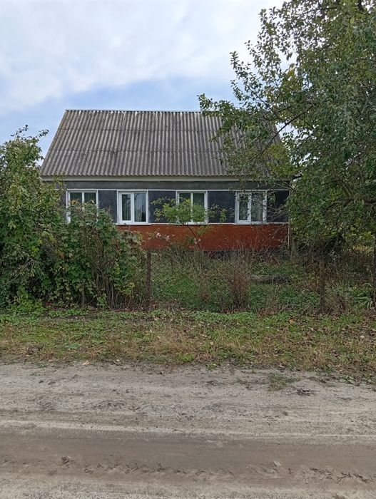 Продається будинок.Звертайтеся за тел 380671015736.