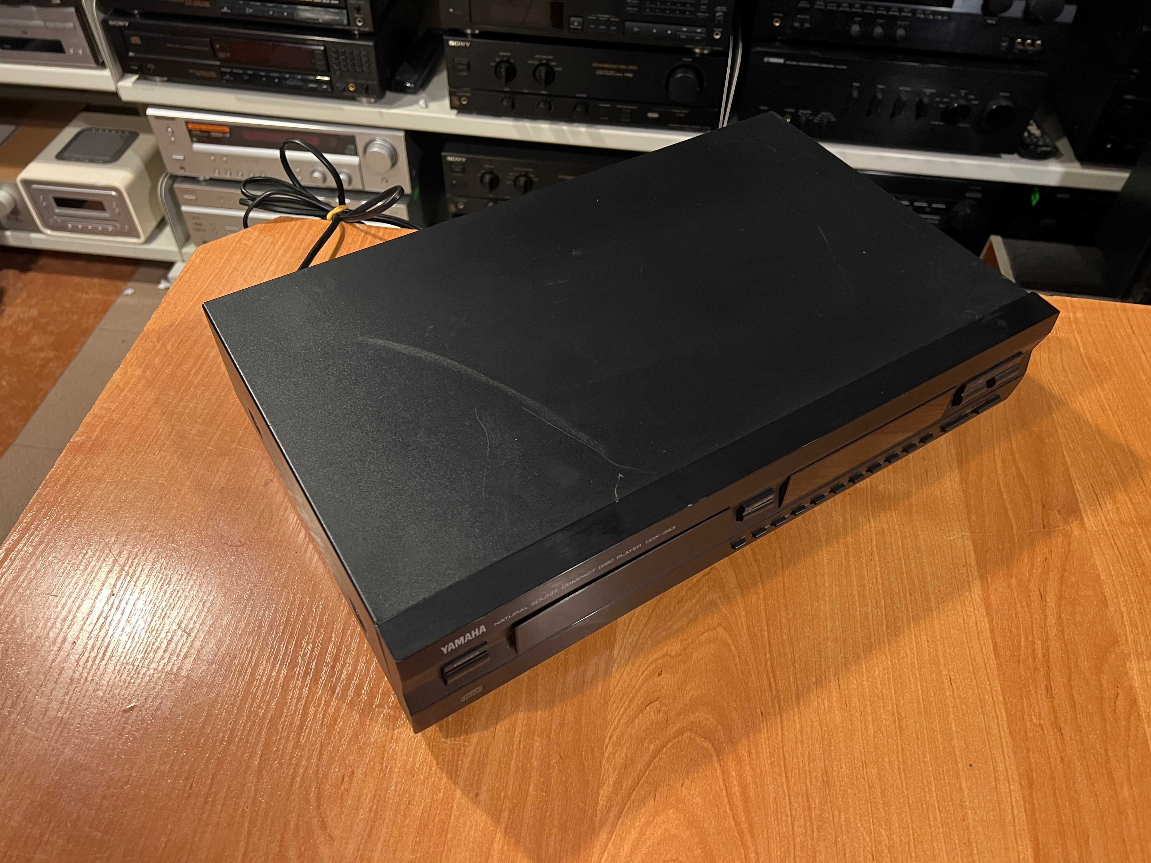 Odtwarzacz płyt CD Yamaha CDX-393 Audio Room