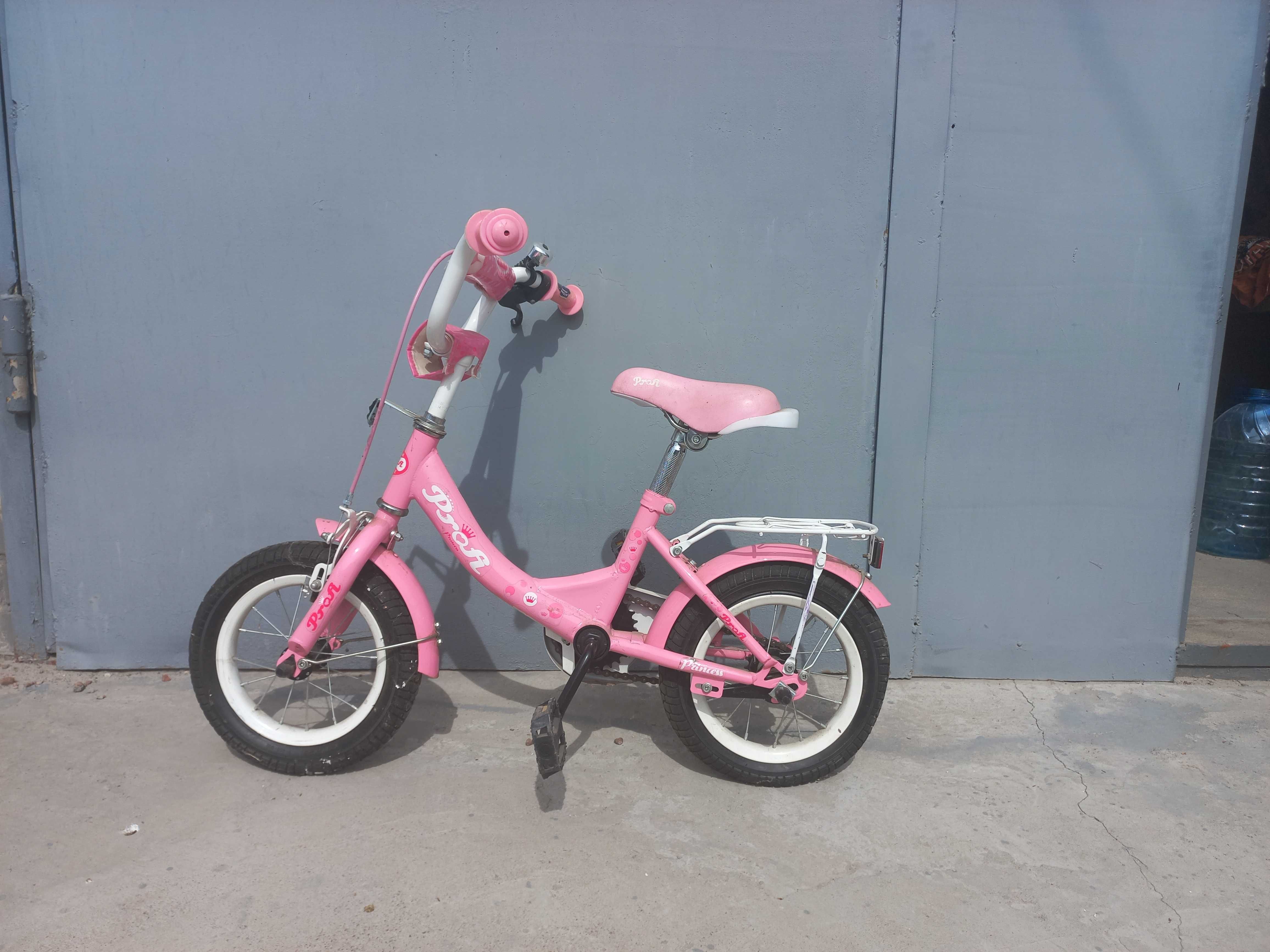 Дитячий велосипед Profi Princess з діаметром коліс 12"