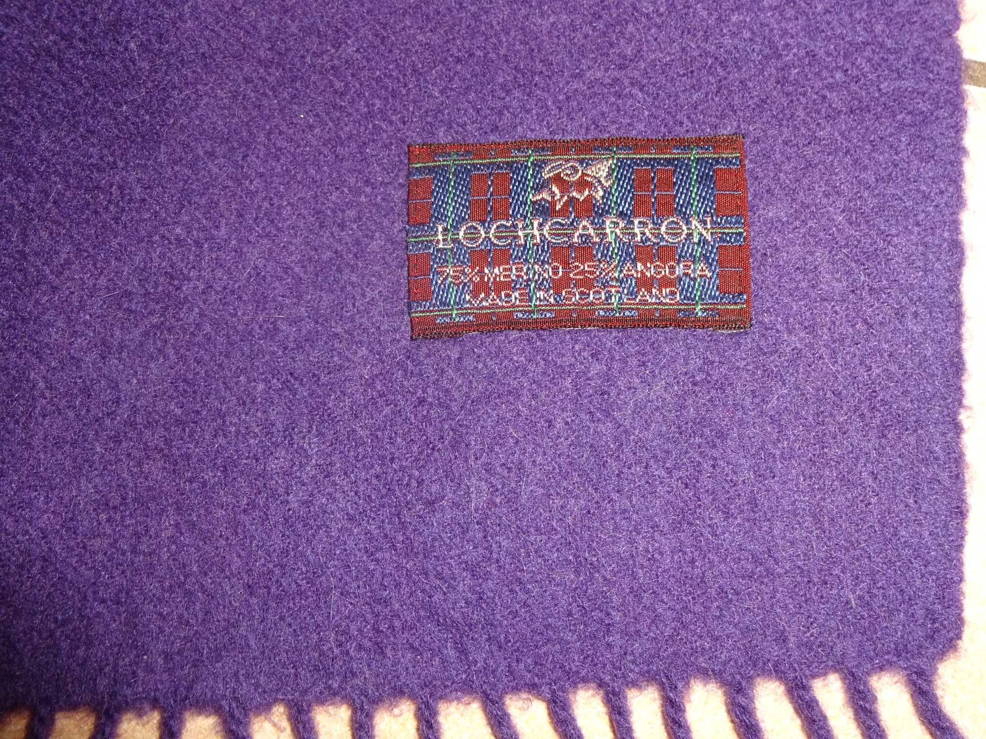 LOCHCARRON made in Scotland fioletowy szal szalik z frędzlami