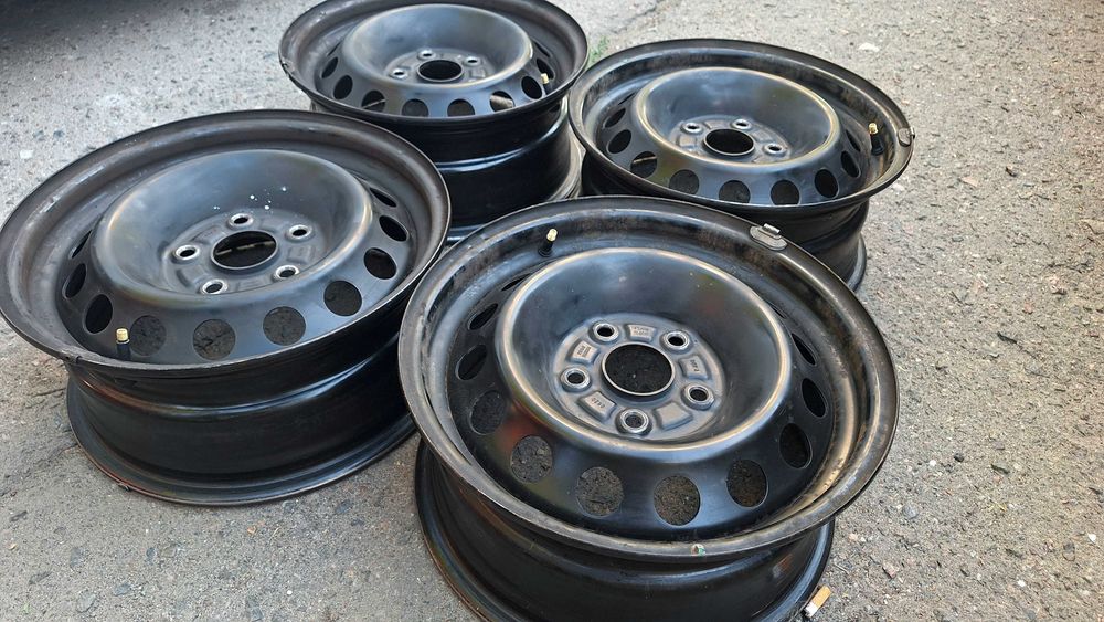 Продам Диски Toyota R15