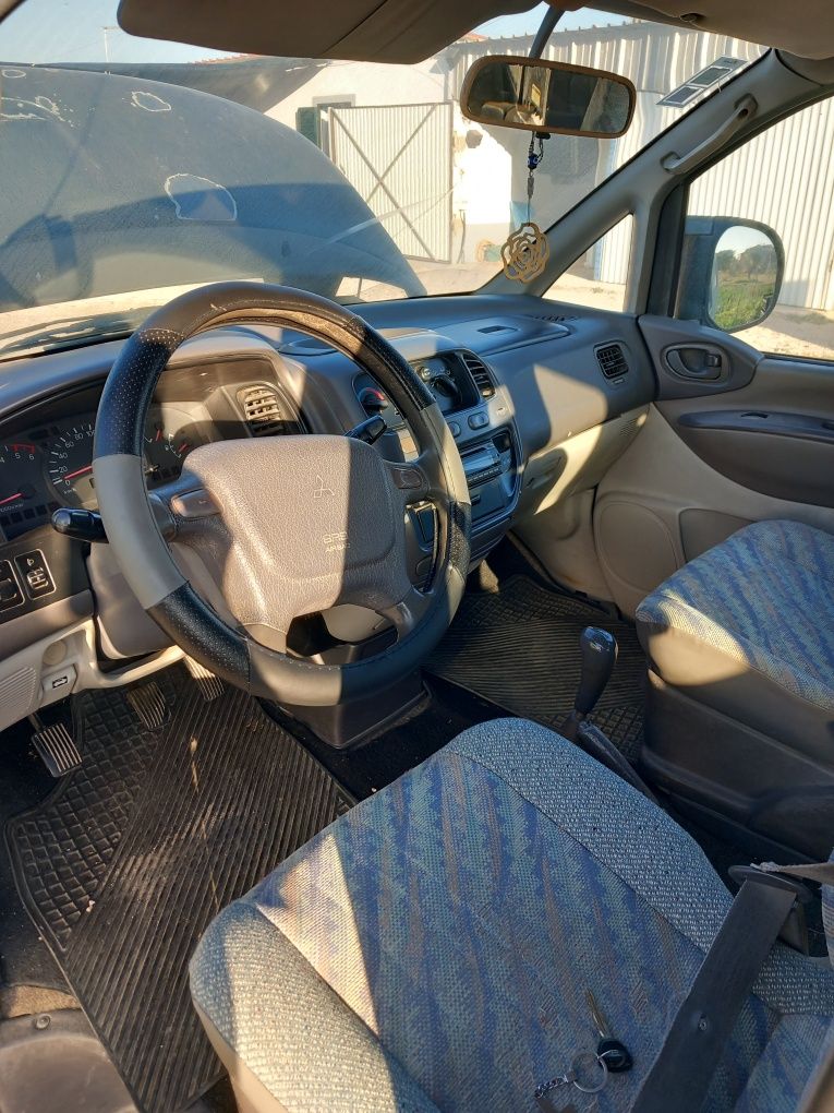 Vendo Mitsubishi space gear