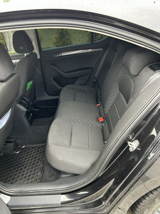 Шкода супер Б 2016р Skoda superb