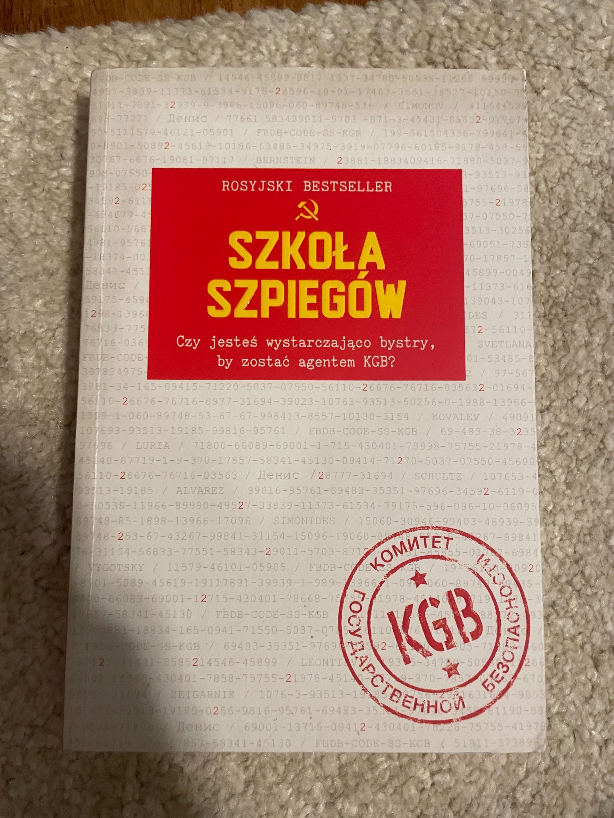 Szkoła Szpiegów Denis Bukin, Poradnik, reportaż