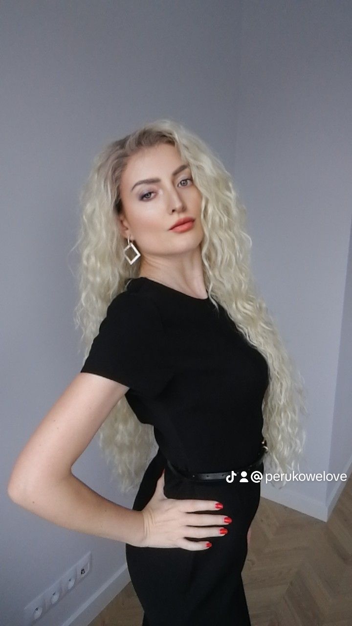 Peruka jasny blond z odrostem afro loki kręcone włosy na co dzień