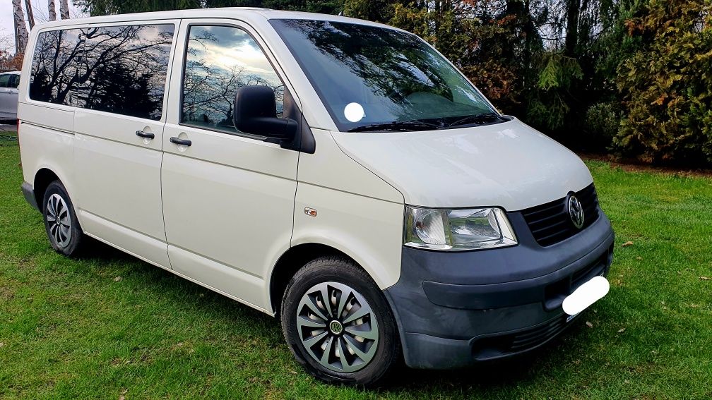 Bus na Wynajem Wypożyczalnia BUSÓW VW transporter T5 Wynajmę BUSA L3H2