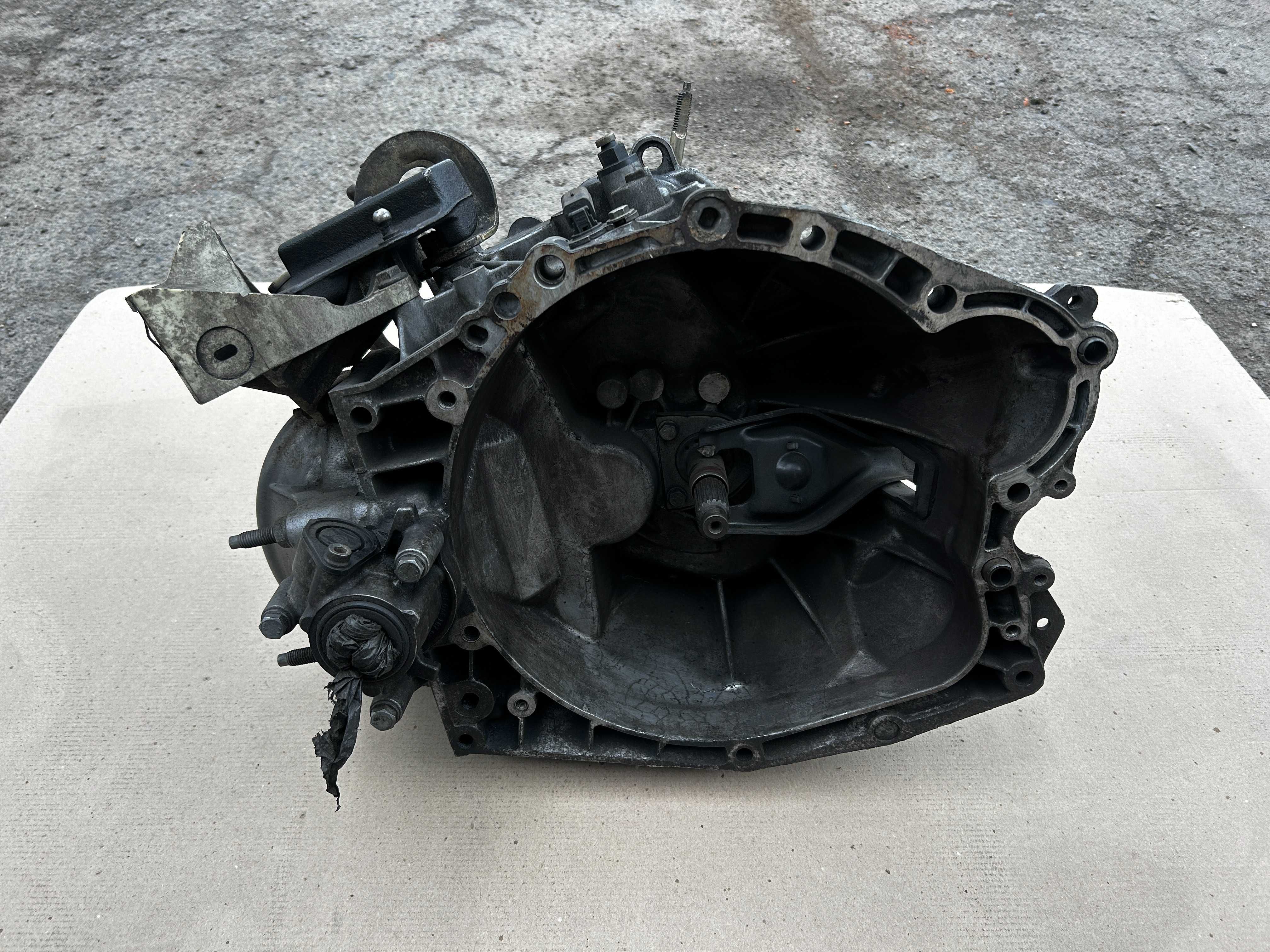 кпп коробка передач Peugeot 307 Citroen C4 1.6, 2.0 HDI 2000-2007