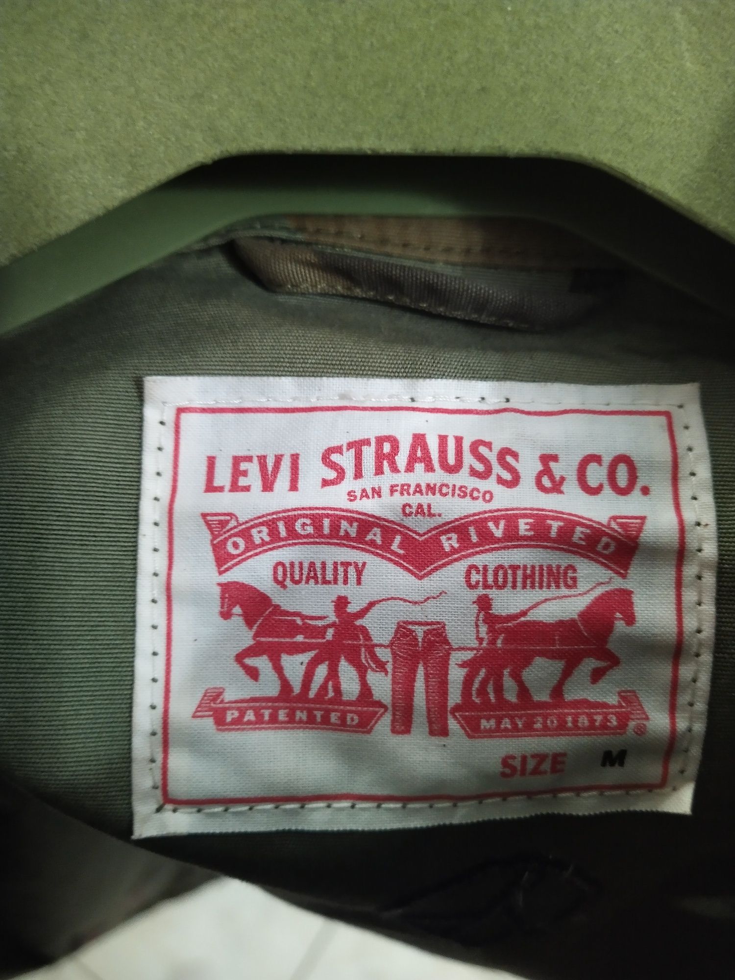 Куртка, пиджак, ветровка женская LEVI'S. Милитари. Лимитированная сери