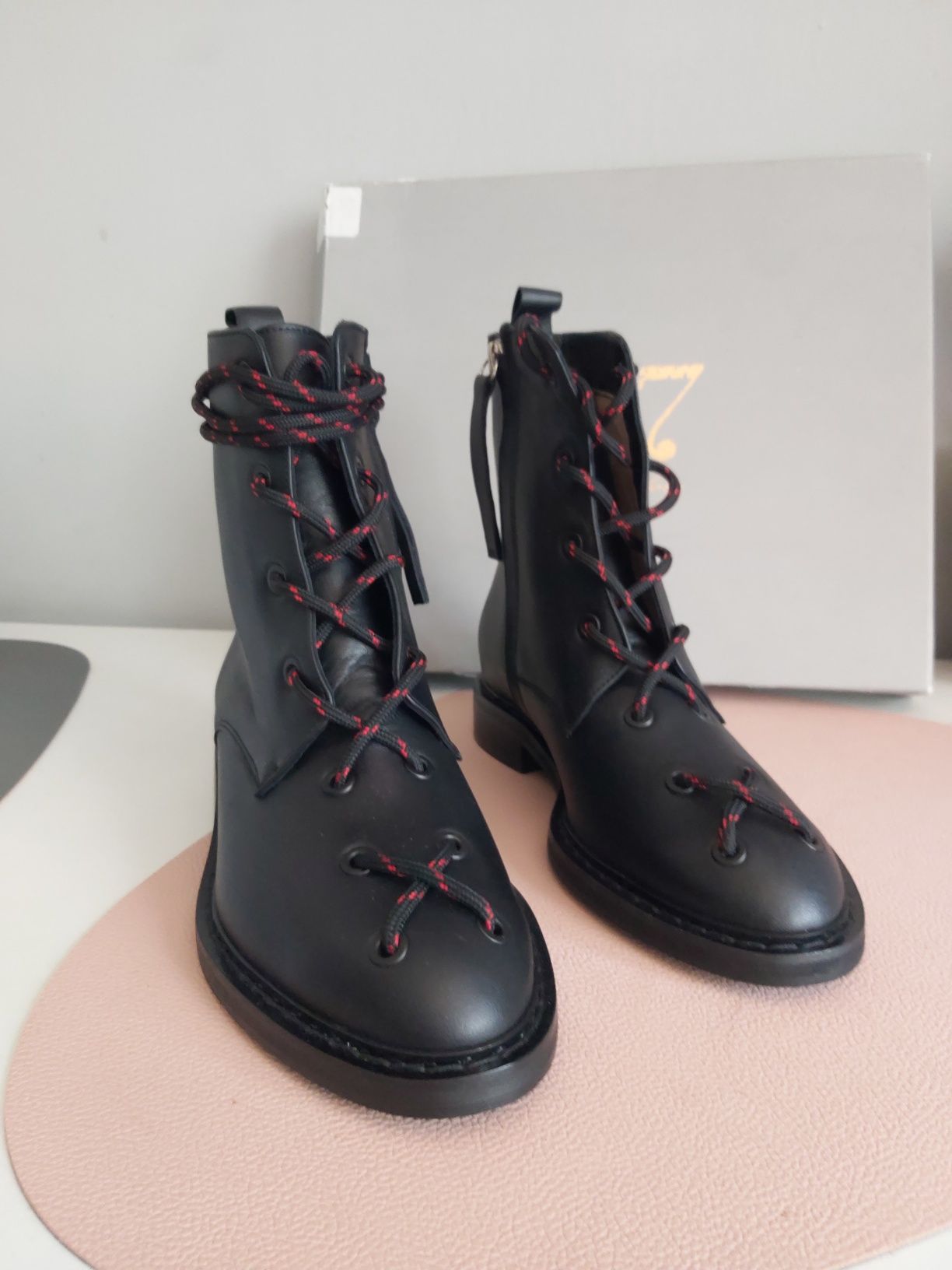 Botki L37 rozm 36 23cm skóra naturalna
