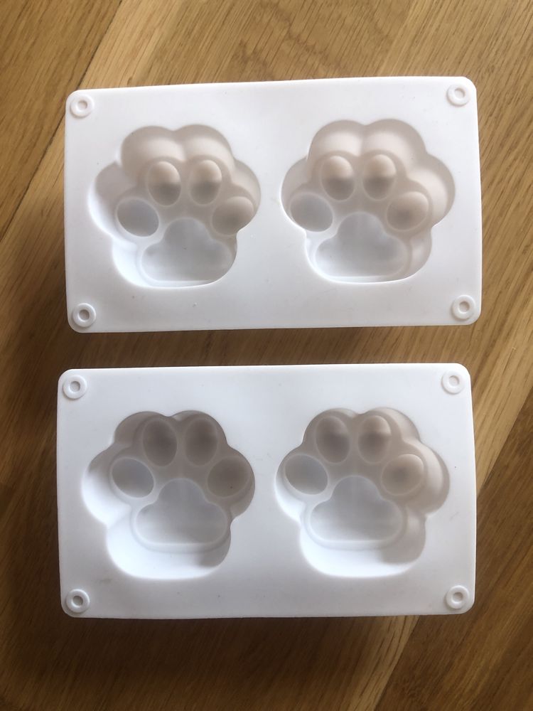 Нові силіконові форми для кексів собачі лапки