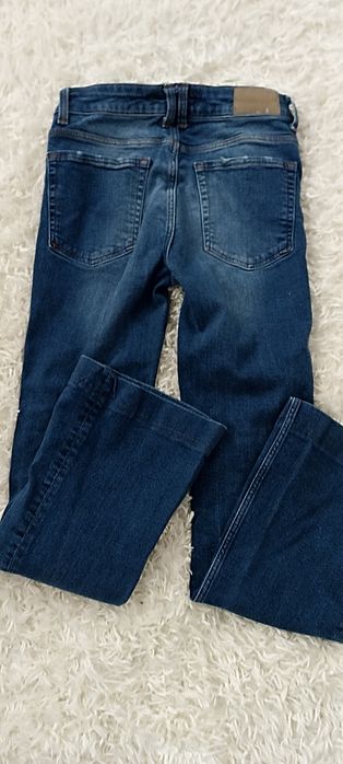 Spodnie jeansy dzwony rozmiar 32 Zara