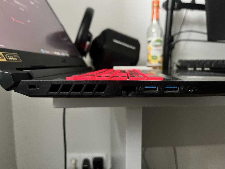Laptop ACER Nitro 5 rtx 3050ti ryzen 5  17.3" IPS 144Hz