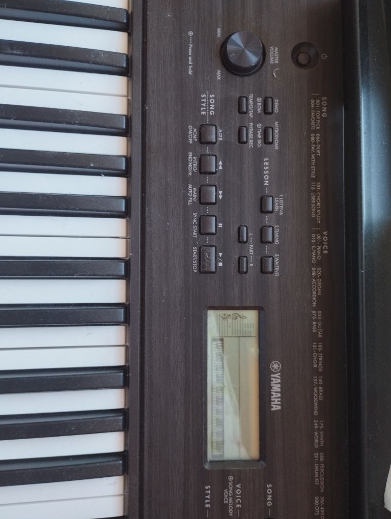 Синтезатор PSR-E3600 Yamaha